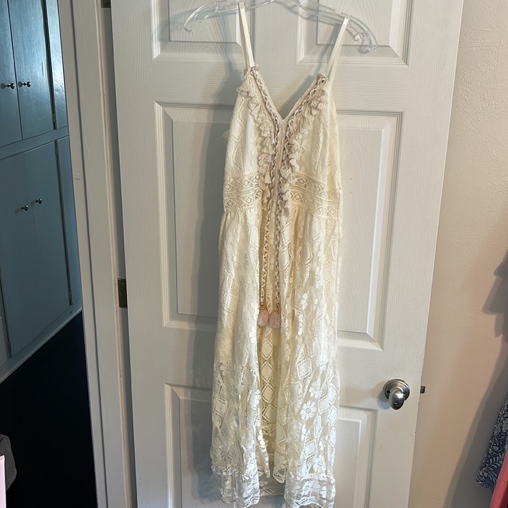 Annellina Tan/cream lace Maxi dress medium